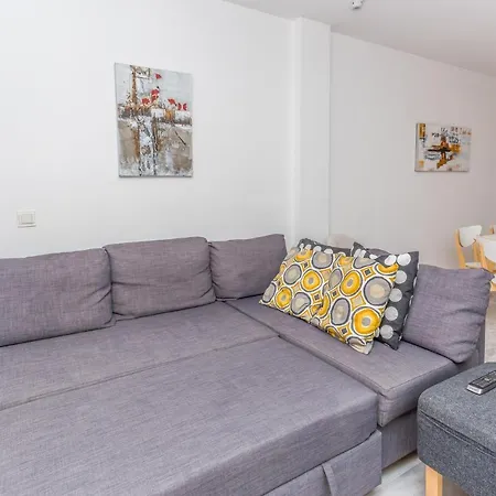 Apartment Gran Calahonda 2br 2ba With Terrace Wifi/ac/pool